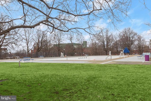 1749 S HANOVER ST, Baltimore, MD 21230