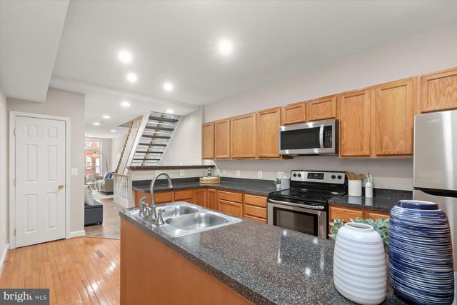 1749 S HANOVER ST, Baltimore, MD 21230