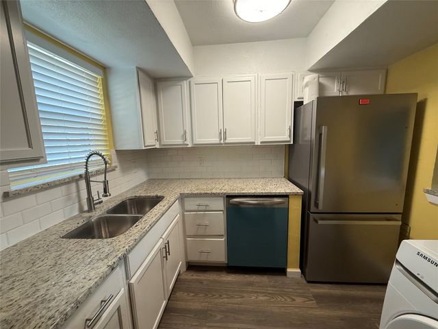 3240 Lombardy Lane 108, Dallas, TX 75220