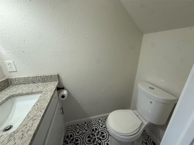3240 Lombardy Lane 108, Dallas, TX 75220