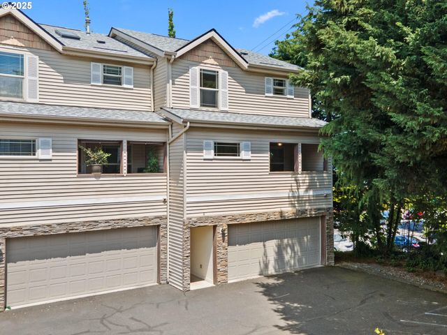 12130 Ne FREMONT St 4, Portland, OR 97220