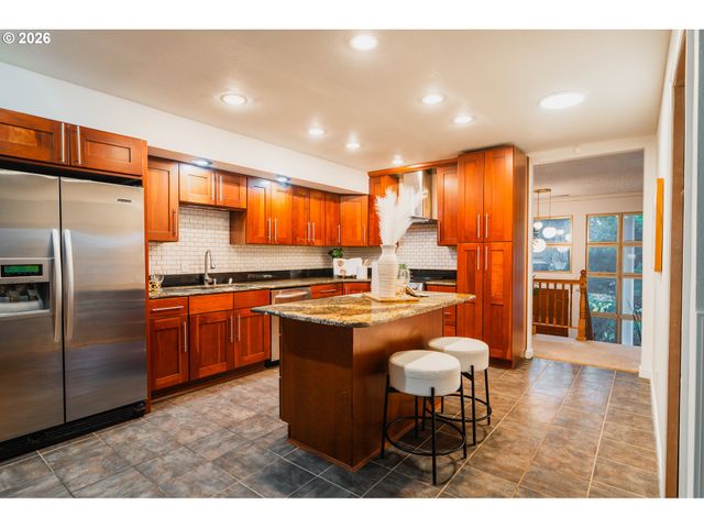 3812 Ne 134TH Ave, Portland, OR 97230