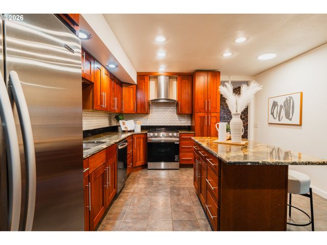 3812 Ne 134TH Ave, Portland, OR 97230