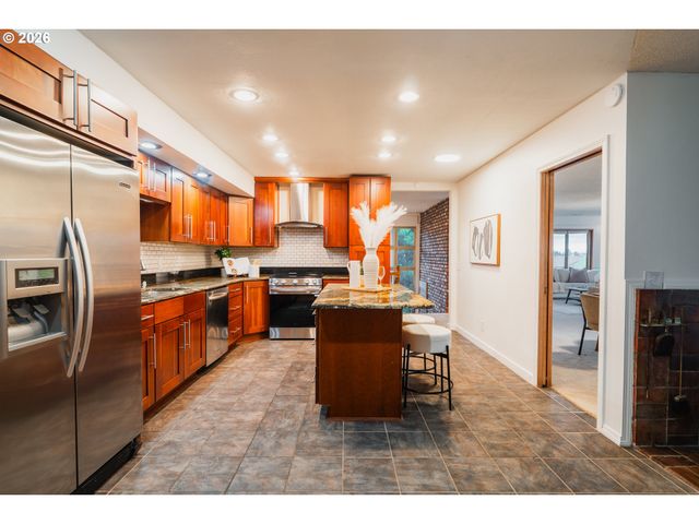 3812 Ne 134TH Ave, Portland, OR 97230
