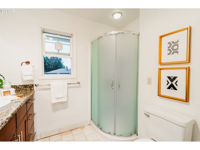 3812 Ne 134TH Ave, Portland, OR 97230