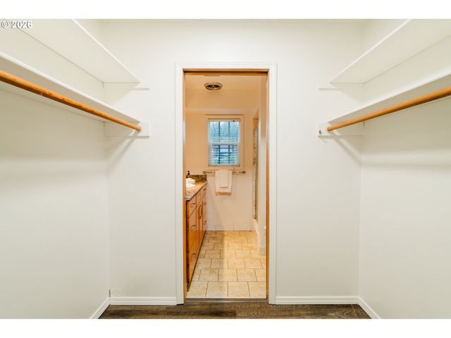 3812 Ne 134TH Ave, Portland, OR 97230