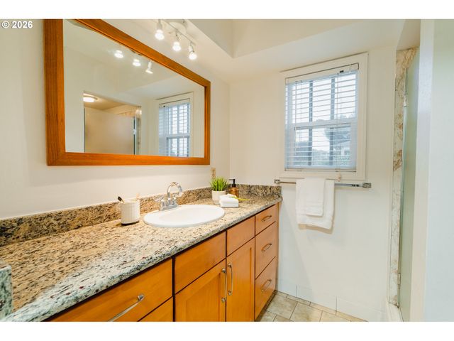 3812 Ne 134TH Ave, Portland, OR 97230