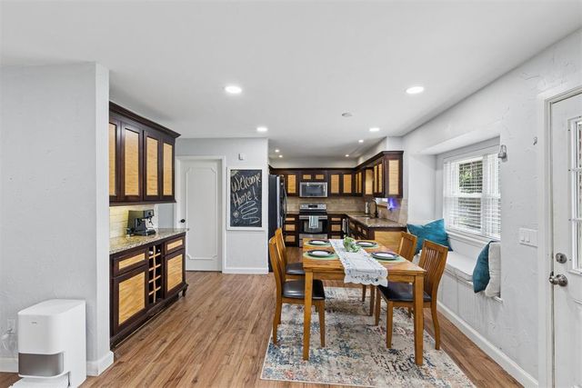 6904 Saint Mary's Place, Oklahoma City, OK 73132