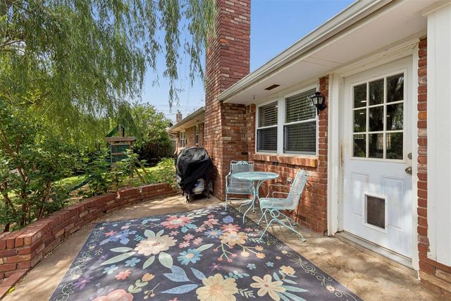 6904 Saint Mary's Place, Oklahoma City, OK 73132