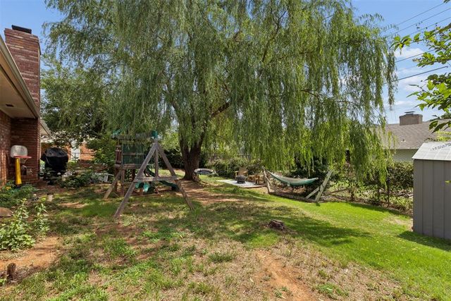 6904 Saint Mary's Place, Oklahoma City, OK 73132