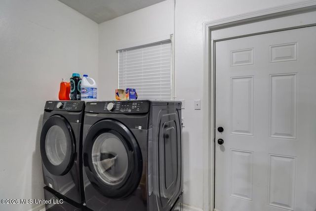 808 Courthouse Road, Gulfport, MS 39507