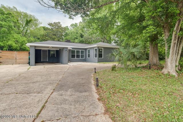808 Courthouse Road, Gulfport, MS 39507