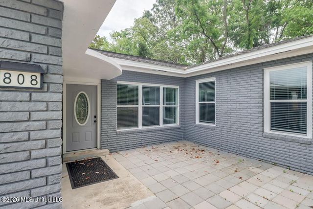 808 Courthouse Road, Gulfport, MS 39507