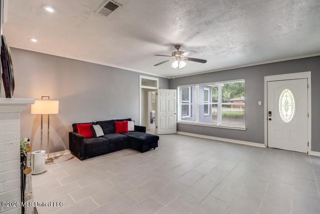 808 Courthouse Road, Gulfport, MS 39507