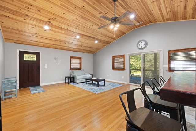 1510 Fins And Feathers Road, Burnside, KY 42519