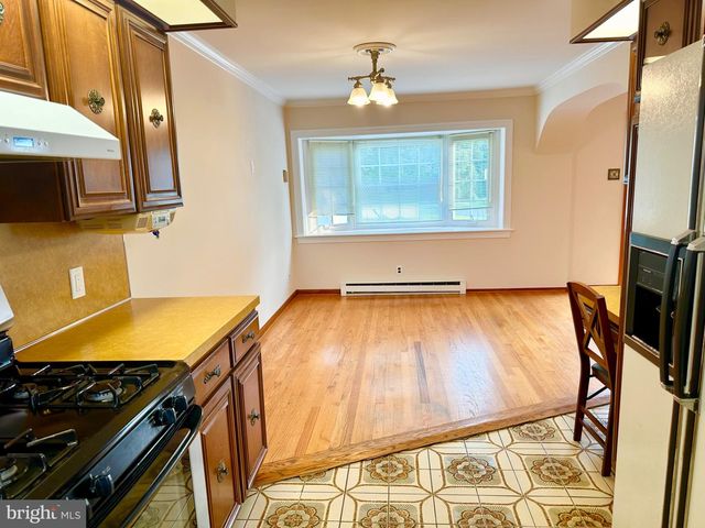 2432 W CHESTER PIKE, Broomall, PA 19008