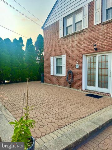 2432 W CHESTER PIKE, Broomall, PA 19008