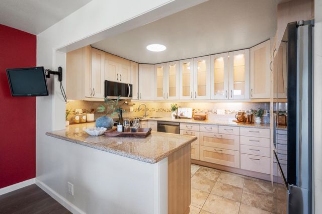 2391 Lyall Way, Belmont, CA 94002