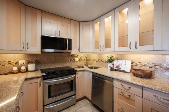 2391 Lyall Way, Belmont, CA 94002