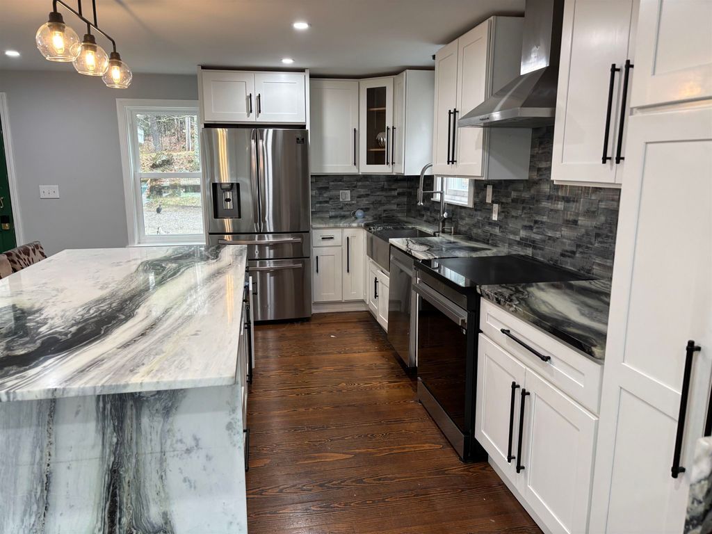 65 Greenleaf Road, Sharon, NH 03458