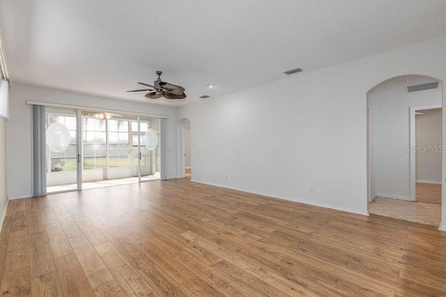 6002 SAILBOAT AVENUE, Tavares, FL 32778