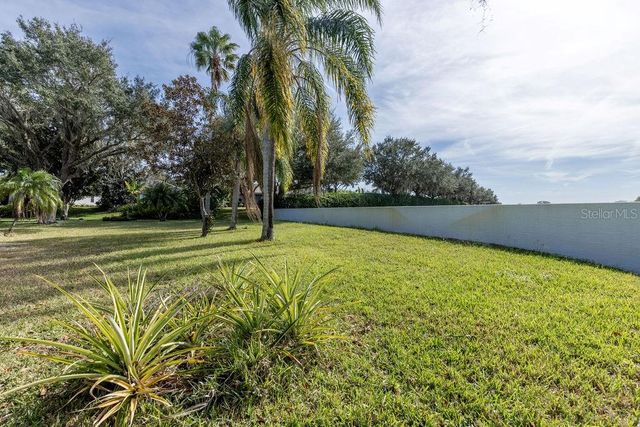 6002 SAILBOAT AVENUE, Tavares, FL 32778