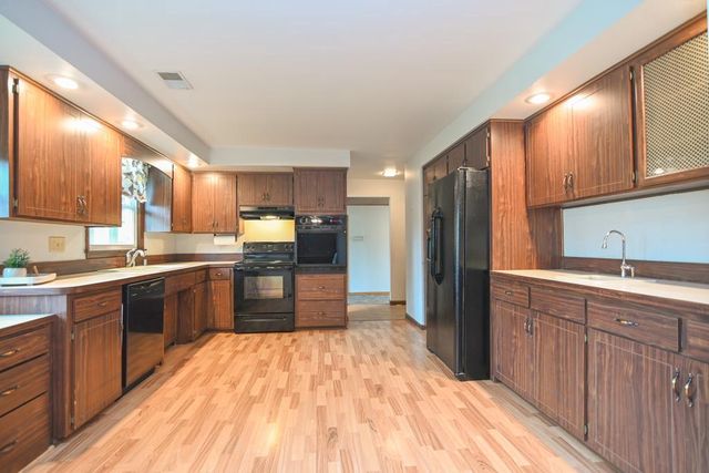 305 COLUMBUS AVENUE, Brillion, WI 54110