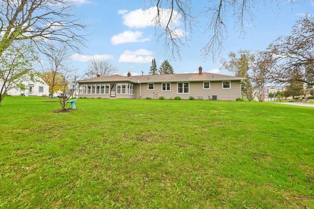 305 COLUMBUS AVENUE, Brillion, WI 54110