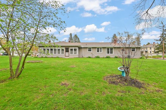 305 COLUMBUS AVENUE, Brillion, WI 54110