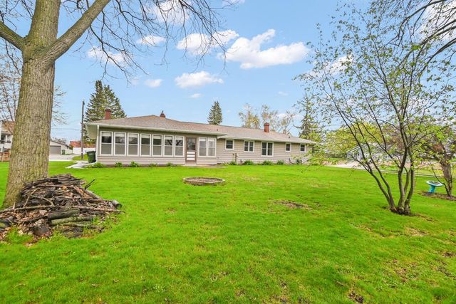 305 COLUMBUS AVENUE, Brillion, WI 54110