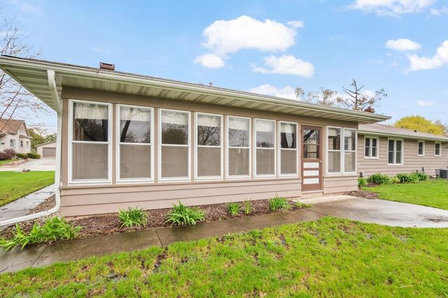 305 COLUMBUS AVENUE, Brillion, WI 54110