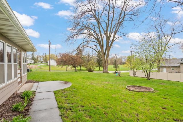 305 COLUMBUS AVENUE, Brillion, WI 54110