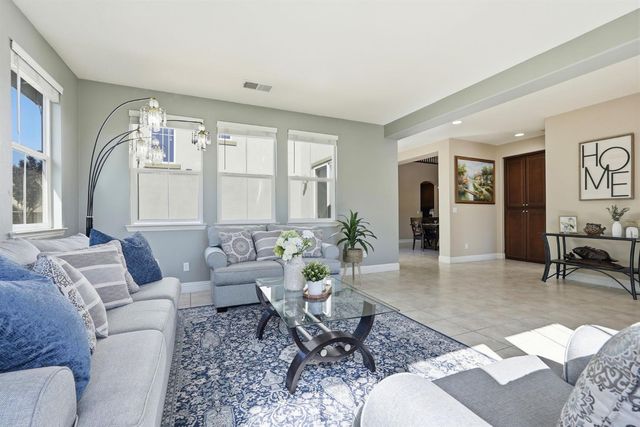316 Rushford Ct, Roseville, CA 95747