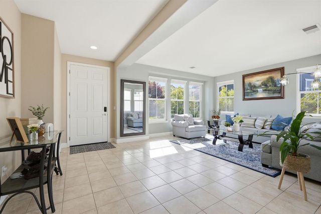 316 Rushford Ct, Roseville, CA 95747