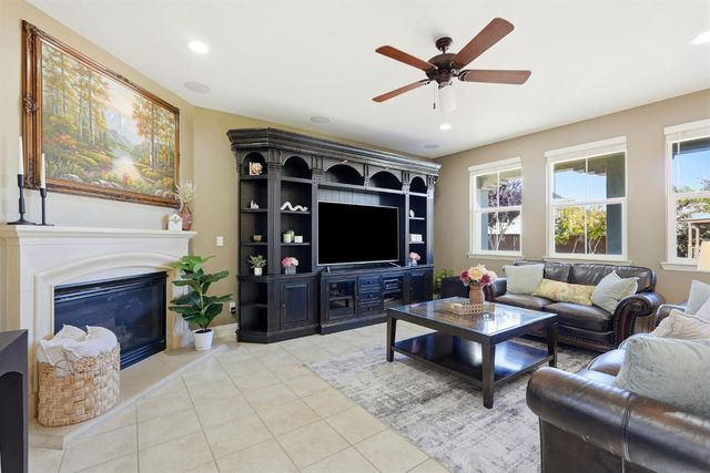 316 Rushford Ct, Roseville, CA 95747