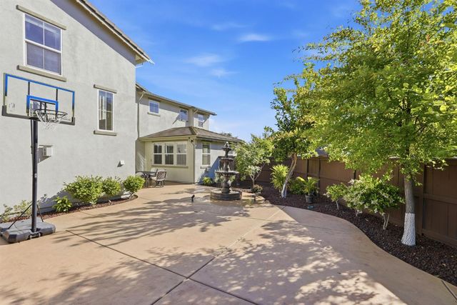 316 Rushford Ct, Roseville, CA 95747