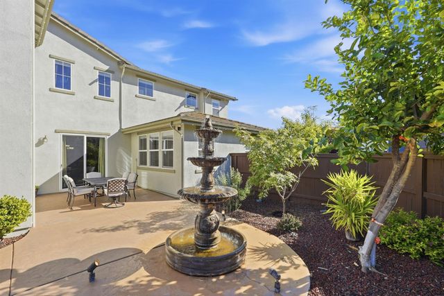 316 Rushford Ct, Roseville, CA 95747