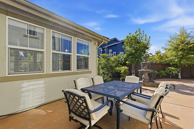 316 Rushford Ct, Roseville, CA 95747