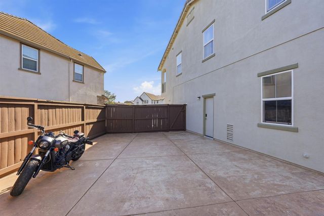 316 Rushford Ct, Roseville, CA 95747