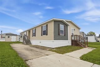 9725 Aspen Lane, Superior Charter Township, MI 48198