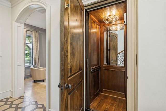 3749 Olympia Drive, Houston, TX 77019