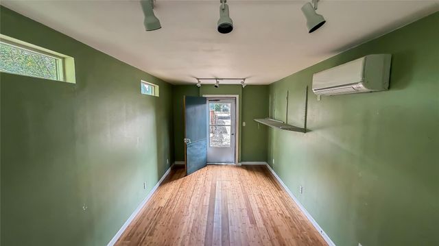 5213 Leralynn ST, Austin, TX 78751