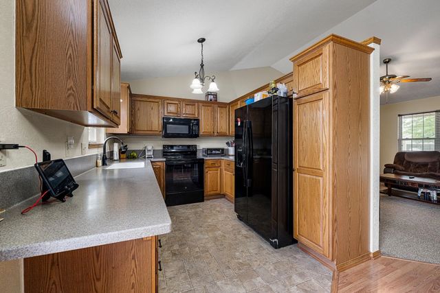 2037 N Ruger Cir, Andover, KS 67002