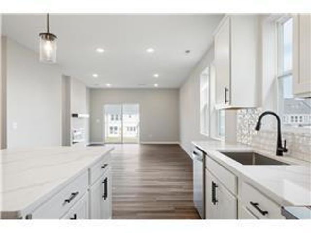 15035 Askeaton Place, Rosemount, MN 55068