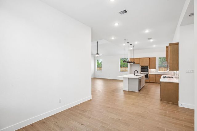 26027 S Outrider Banks, Montgomery, TX 77316