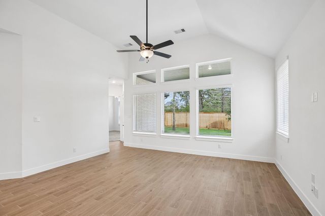 26027 S Outrider Banks, Montgomery, TX 77316