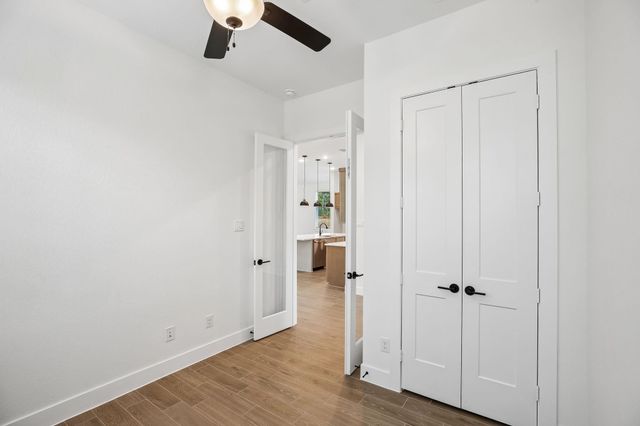 26027 S Outrider Banks, Montgomery, TX 77316
