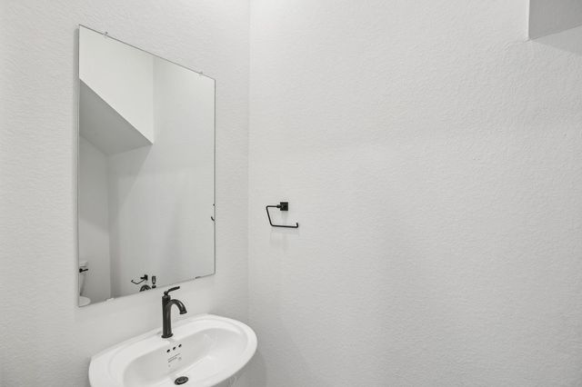 26027 S Outrider Banks, Montgomery, TX 77316