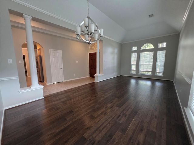 5226 Cottonwood Creek Lane, League City, TX 77573