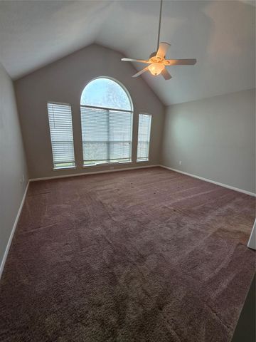 5226 Cottonwood Creek Lane, League City, TX 77573